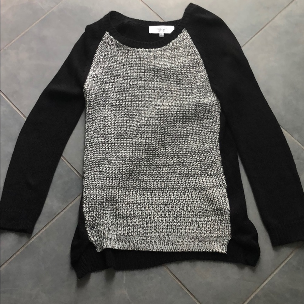 Amour Vert Sweater Size L
